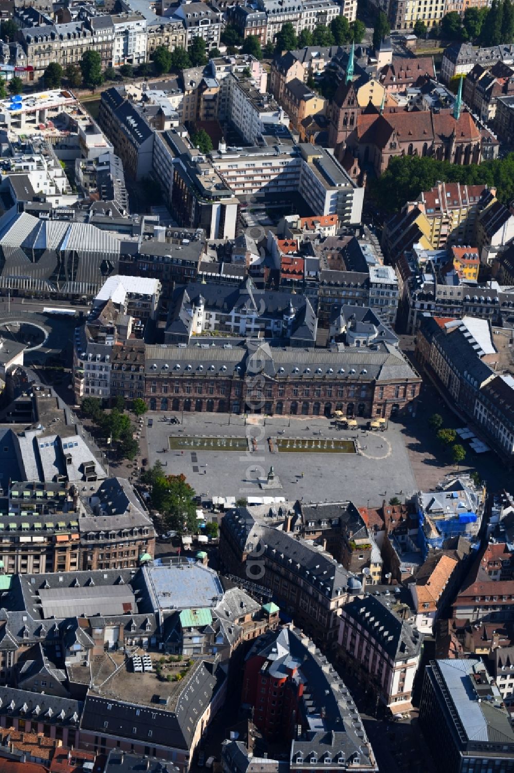 Aerial photograph Strasbourg - Straßburg - Building of the shopping center Aubette on Kleberplatz in Strasbourg in Grand Est, France