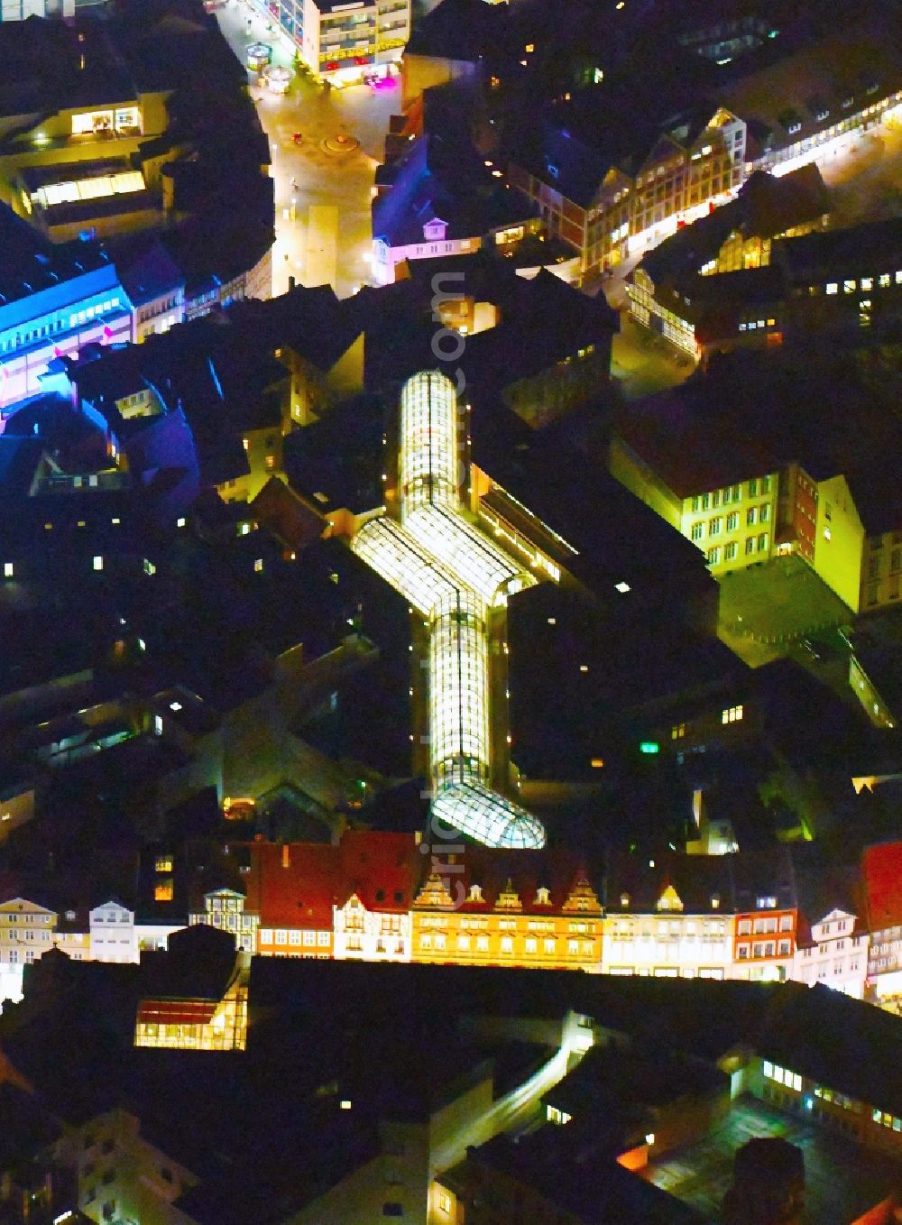 Braunschweig from above - Building of the shopping center Burgpassage in Brunswick in the state Lower Saxony, Germany