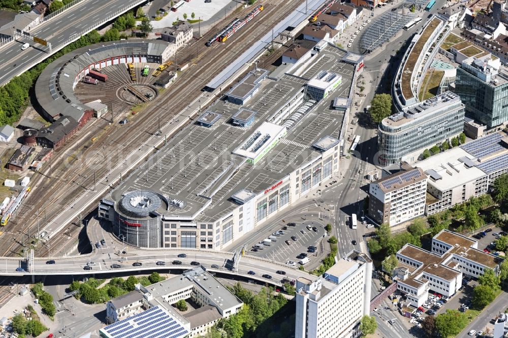 Aerial photograph Siegen - Building of the shopping center City-Galerie Siegen on train station in Siegen in the state North Rhine-Westphalia, Germany