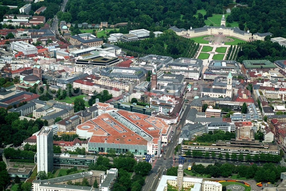 Aerial image Karlsruhe - Building of the shopping center Ettlinger Tor Karlsruhe an der Karl-Friedrich-Strasse in Karlsruhe in the state Baden-Wuerttemberg, Germany