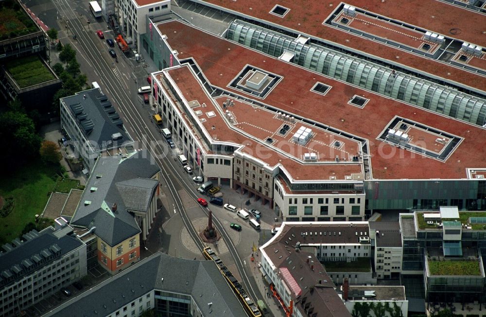 Karlsruhe from above - Building of the shopping center Ettlinger Tor Karlsruhe an der Karl-Friedrich-Strasse in Karlsruhe in the state Baden-Wuerttemberg, Germany