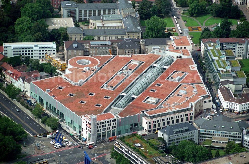 Aerial image Karlsruhe - Building of the shopping center Ettlinger Tor Karlsruhe an der Karl-Friedrich-Strasse in Karlsruhe in the state Baden-Wuerttemberg, Germany