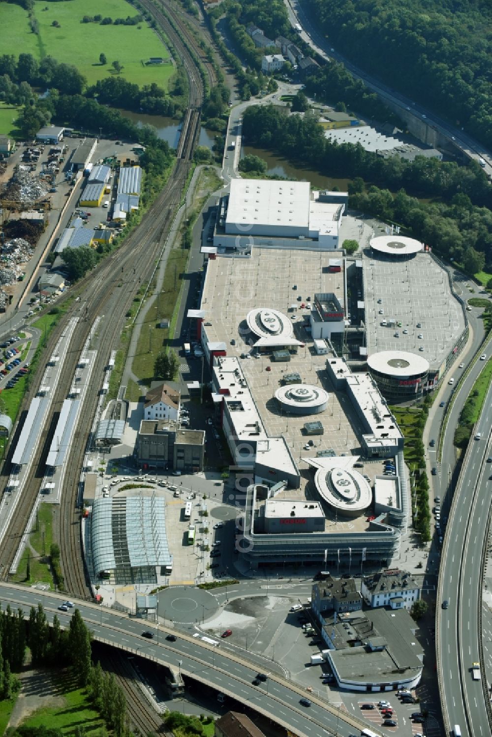 Aerial photograph Wetzlar - Building of the shopping center Forum Wetzlar in Wetzlar in the state Hesse, Germany