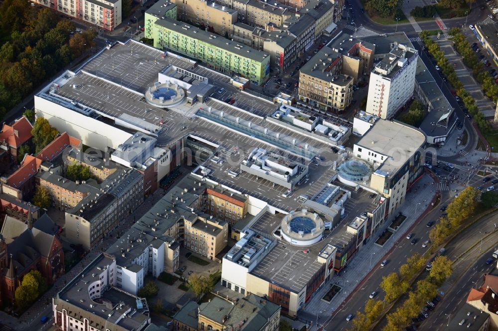 Szczecin - Stettin from the bird's eye view: Building of the shopping center Galeria Kaskada on aleja Niepodleglosci in Szczecin in West Pomerania, Poland