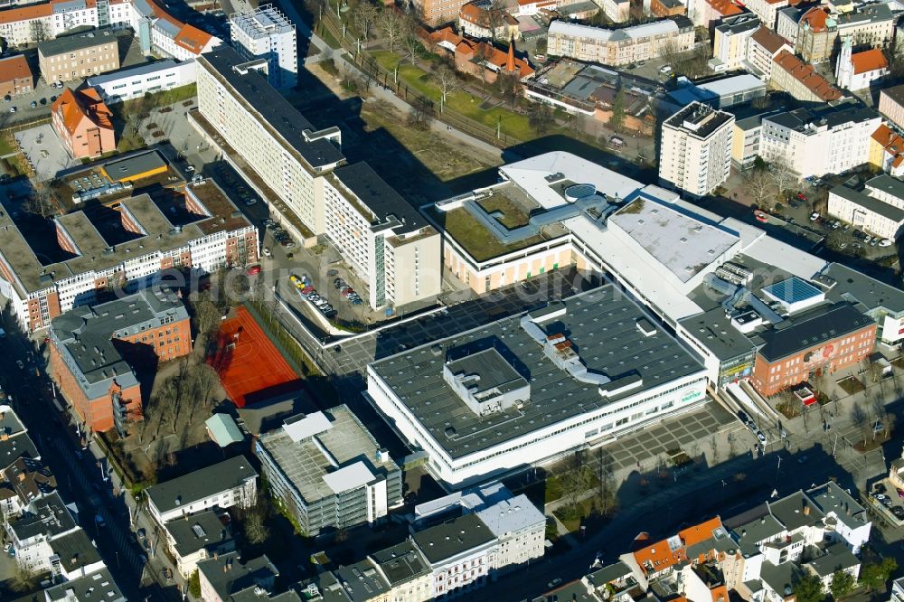 Aerial photograph Cottbus - Building of the shopping center Galeria Kaufhof Cottbus on August-Bebel-Strasse in Cottbus in the state Brandenburg, Germany