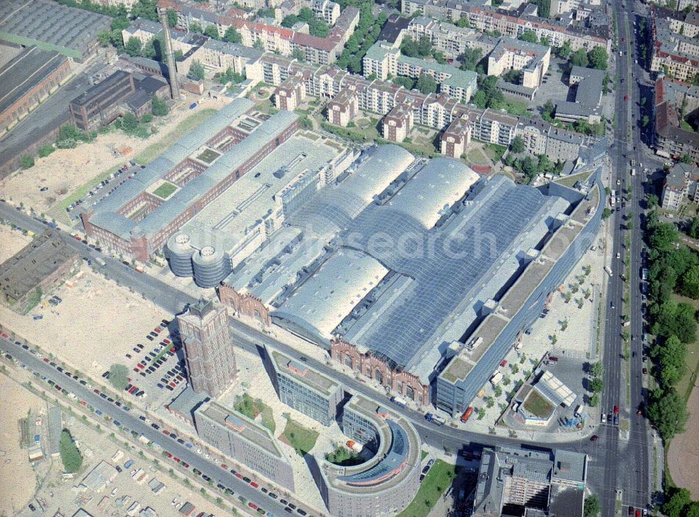 Berlin from the bird's eye view: Building of the shopping center Hallen on Borsigturm in the district Reinickendorf in Berlin, Germany