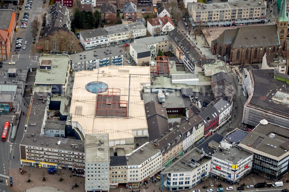 Aerial image Bottrop - Building of the shopping center Hansa-Center in Bottrop in the state North Rhine-Westphalia, Germany