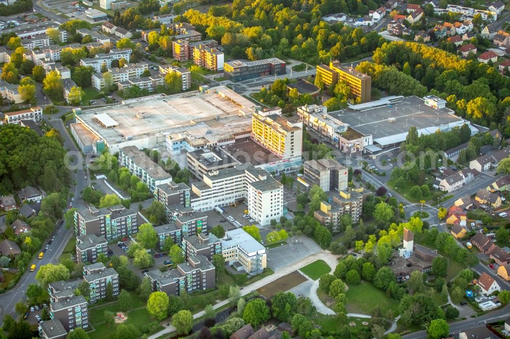 Bergkamen from the bird's eye view: Building of the shopping center Kaufland in Bergkamen in the state North Rhine-Westphalia, Germany