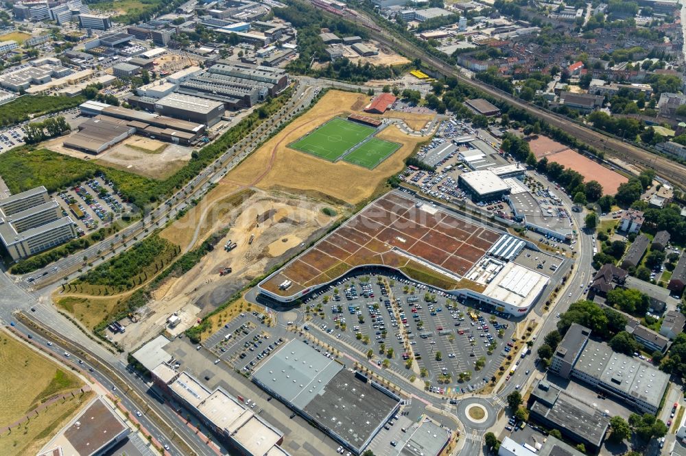 Aerial photograph Essen - Building of the shopping center Kronenberg Center on Haedenkampstrasse in Essen in the state North Rhine-Westphalia, Germany