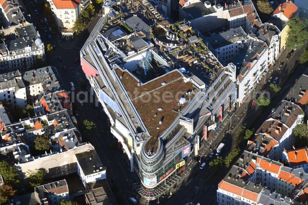 Aerial photograph Berlin - Building of the shopping center Neukoelln Arcaden on Karl-Marx-Strasse corner Flughafenstrasse in Berlin, Germany