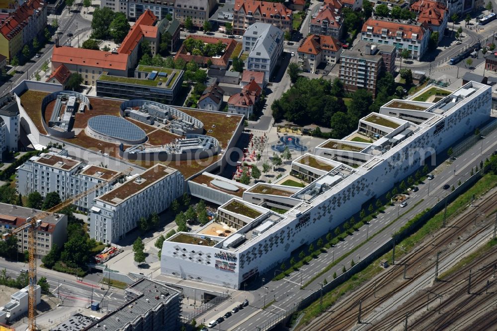 Aerial image München - Building of the shopping center Pasing Arcaden on Pasinger Bahnhofsplatz in the district Pasing-Obermenzing in Munich in the state Bavaria, Germany