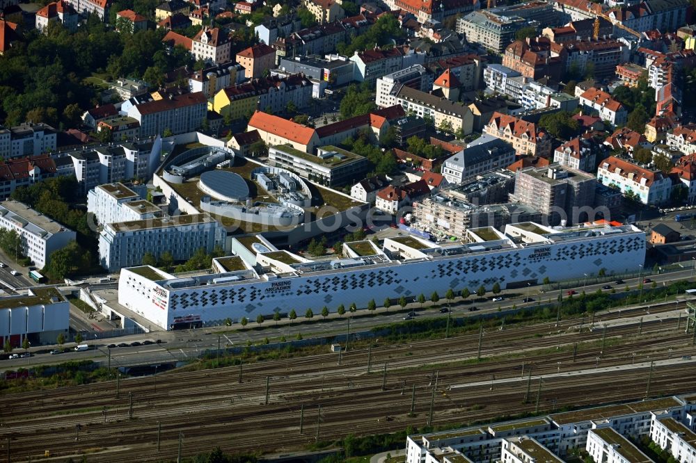 Aerial image München - Building of the shopping center Pasing Arcaden 2 on Pasinger Bahnhofsplatz in the district Pasing-Obermenzing in Munich in the state Bavaria, Germany