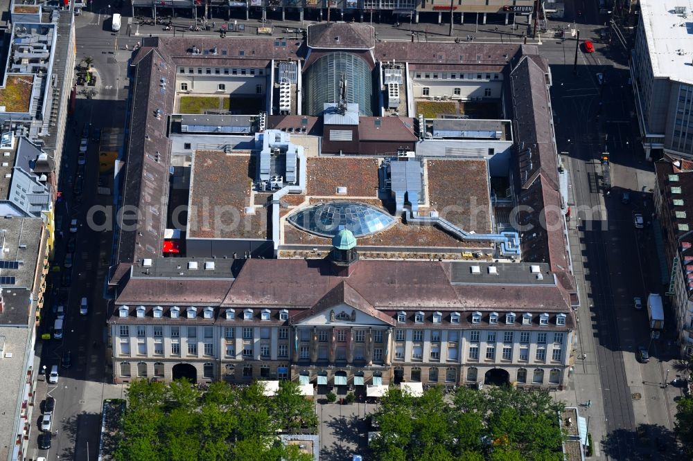 Karlsruhe from the bird's eye view: Building of the shopping center Postgalerie on Kaiserstrasse in Karlsruhe in the state Baden-Wurttemberg, Germany