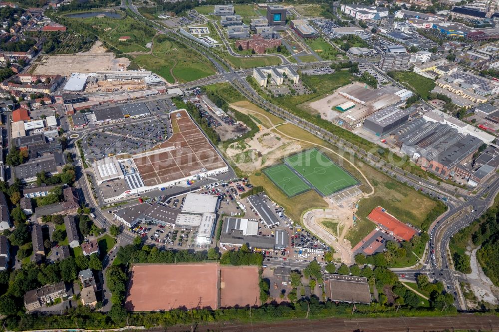 Aerial photograph Essen - Building of the shopping center real,- SB-Warenhaus GmbH on Haedenkampstrasse in Essen in the state North Rhine-Westphalia, Germany