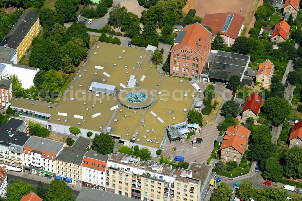 Berlin from the bird's eye view: Building of the shopping center REWE on Florian-Geyer-Strasse in Berlin, Germany