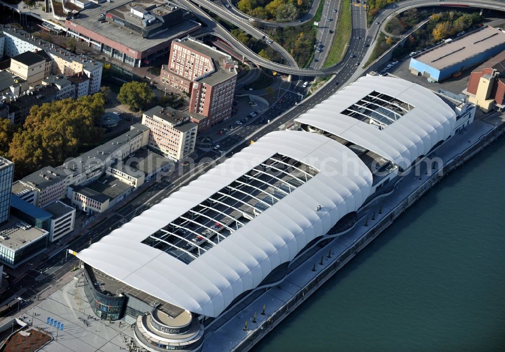 Aerial photograph Ludwigshafen am Rhein - Building of the shopping center Rhein-Galerie in Ludwigshafen am Rhein in the state Rhineland-Palatinate, Germany