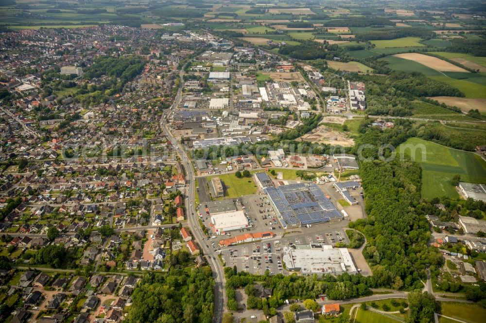 Aerial photograph Hamm - Building of the shopping center on Roemerstrasse in Hamm in the state North Rhine-Westphalia, Germany