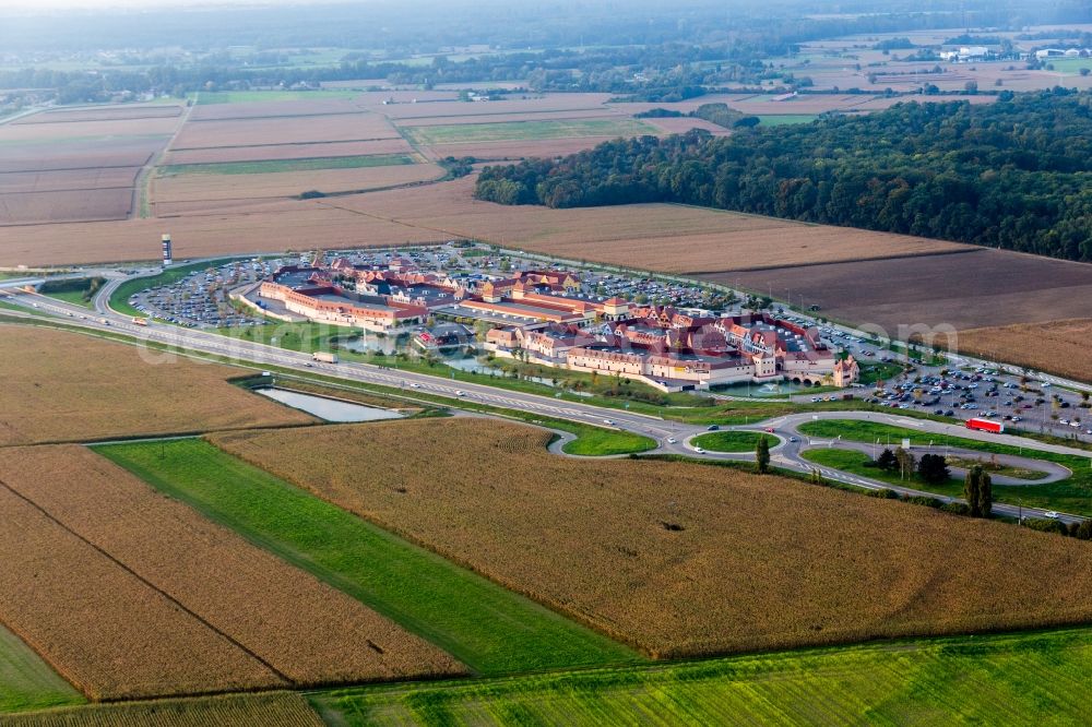 Roppenheim from the bird's eye view: Building of the shopping center Roppenheim The Style Outlets in Roppenheim in Grand Est, France