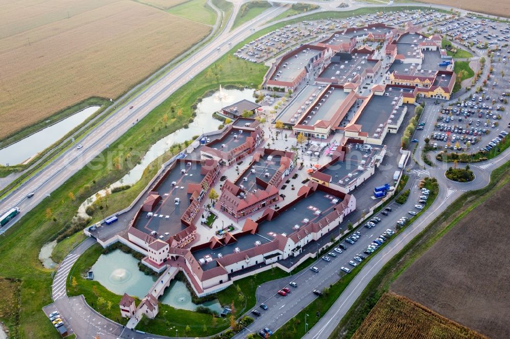 Aerial image Roppenheim - Building of the shopping center Roppenheim The Style Outlets in Roppenheim in Grand Est, France