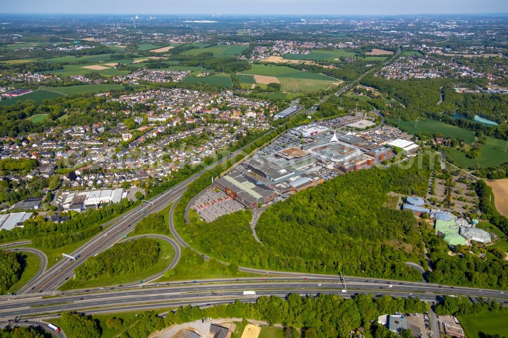 Aerial image Bochum - Building of the shopping center Ruhr Park in the district Harpen in Bochum in the state North Rhine-Westphalia, Germany