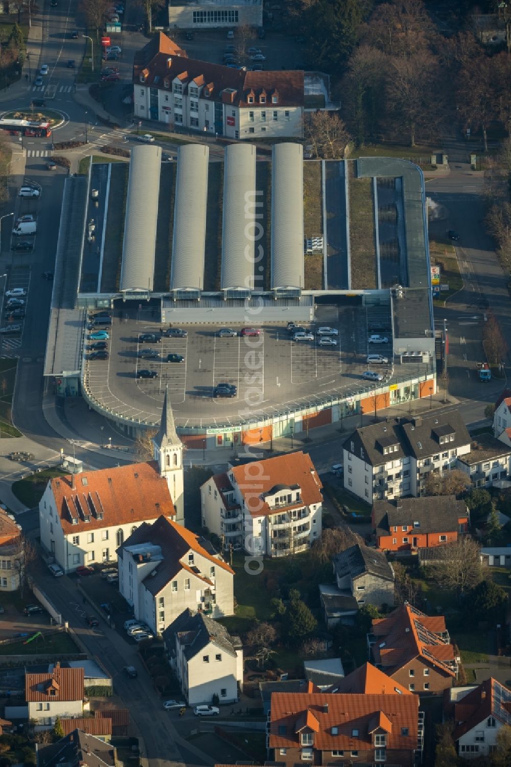 Werl from above - Building of the shopping center on Soester Strasse in Werl in the state North Rhine-Westphalia, Germany