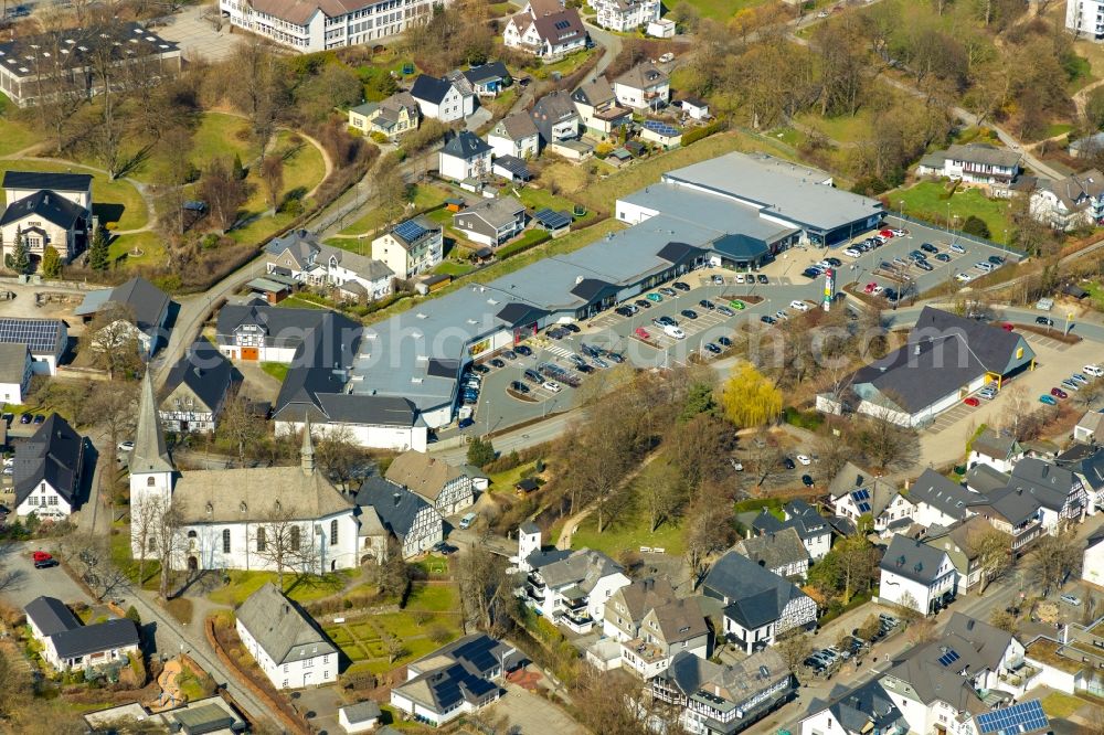 Aerial image Eslohe (Sauerland) - Building of the shopping center on Toelckestrasse in Eslohe (Sauerland) in the state North Rhine-Westphalia, Germany