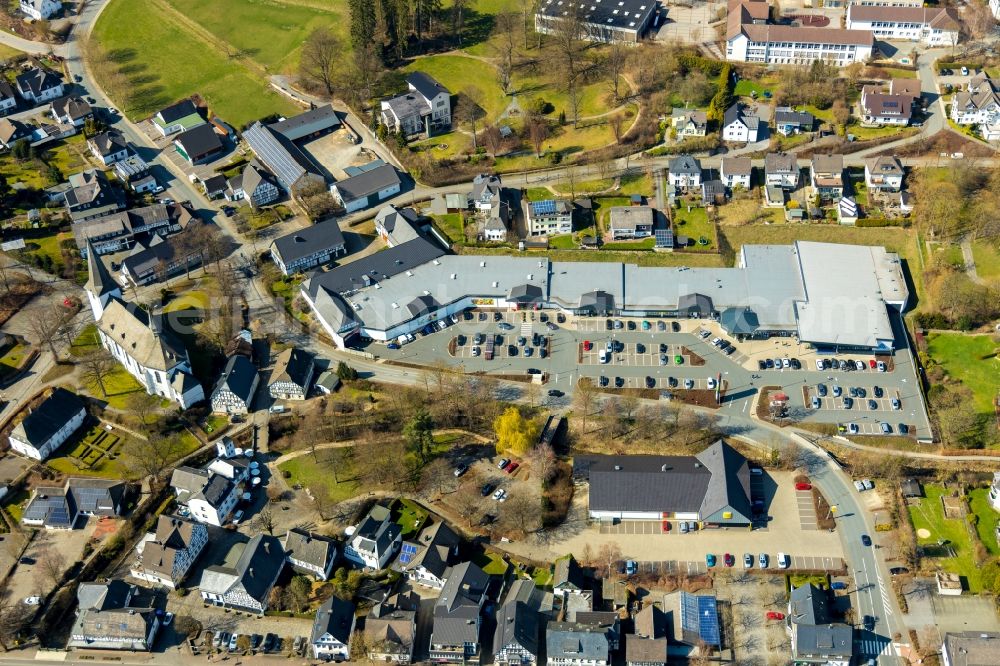 Aerial photograph Eslohe (Sauerland) - Building of the shopping center on Toelckestrasse in Eslohe (Sauerland) in the state North Rhine-Westphalia, Germany