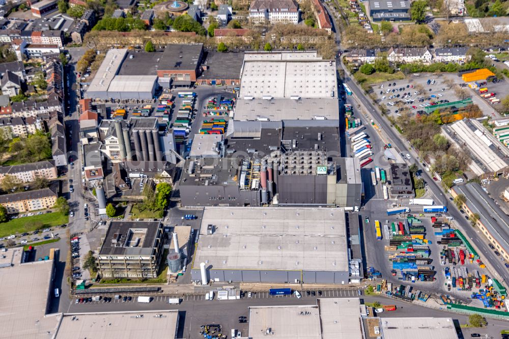 Aerial image Dortmund - Building of the shopping center Westfalen Einkaufszentrum on Bornstrasse in Dortmund in the state North Rhine-Westphalia, Germany