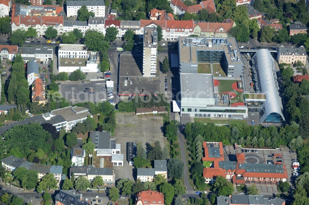 Aerial image Berlin - Building of the shopping center Zehlendorfer Welle on Clayallee in the district Zehlendorf in Berlin, Germany