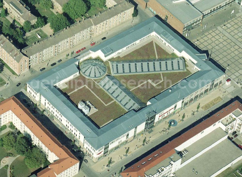 Aerial image Neubrandenburg / MV - Einkaufscenter der ECE GmbH Hamburg im Stadtzentrum von Neubrandenburg / MV.