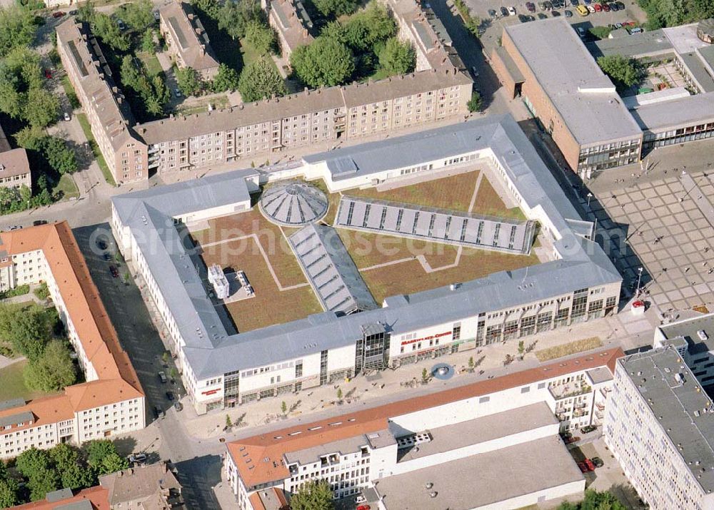 Aerial photograph Neubrandenburg / MV - Einkaufscenter der ECE GmbH Hamburg im Stadtzentrum von Neubrandenburg / MV.