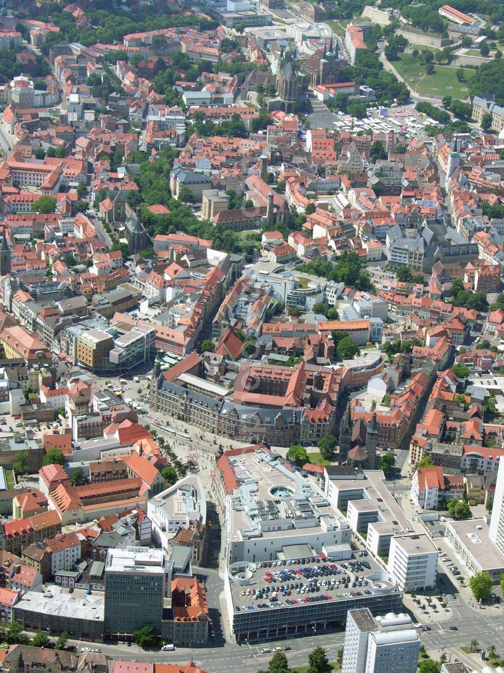 Aerial image Erfurt / Thüringen - Einkaufsgalerie Anger 1 in Erfurt - ein Projekt der ECE Projektmanagement GmbH Hamburg. Einkaufsgalerie Anger 1 Erfurt Anger 1-3 99084 Erfurt Tel.: 0361 / 601 32 0 Fax: 0361 / 601 32 22