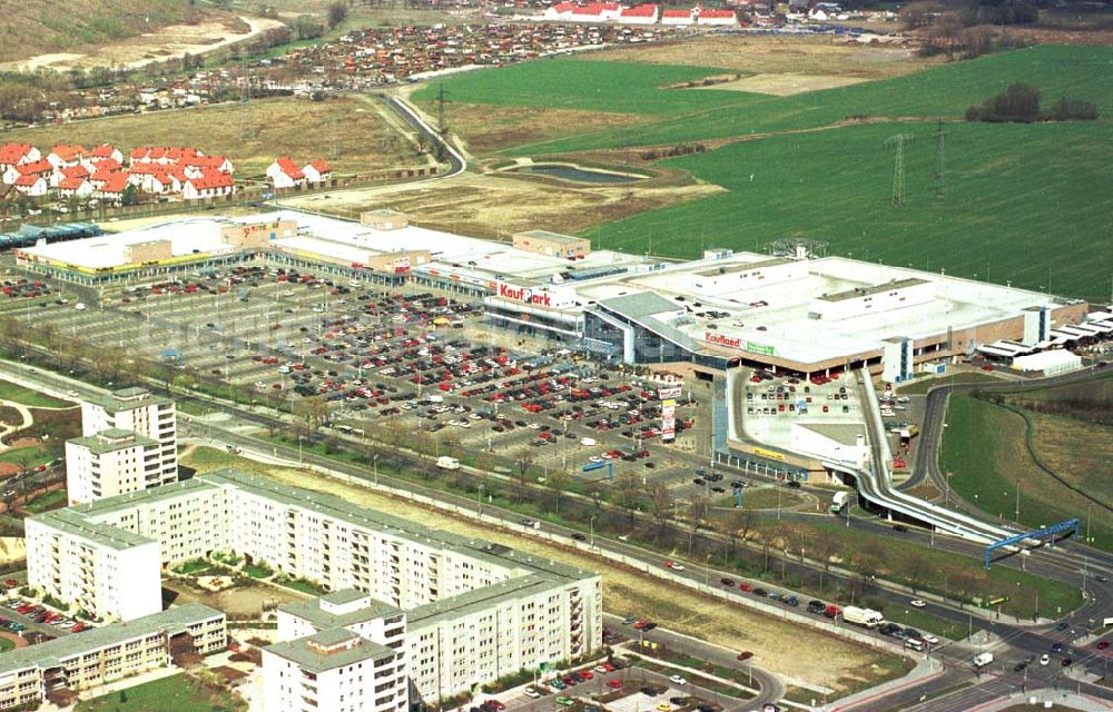 Eiche bei Hellersdorf from the bird's eye view: Einkaufspark Eiche bei Hellersdorf