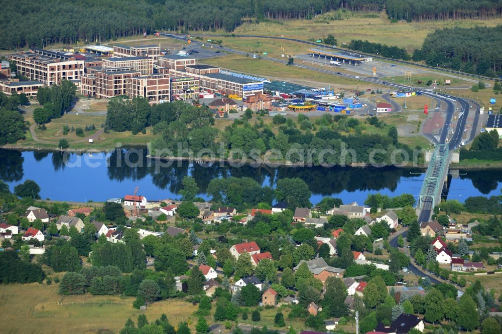 Aerial photograph Hohenwutzen / Osinow Dolny Niede - Shopping center at Osinow Dolny in Poland West Pomeranian in the border area on the banks of the Oder in Brandenburg Hohenwutzen