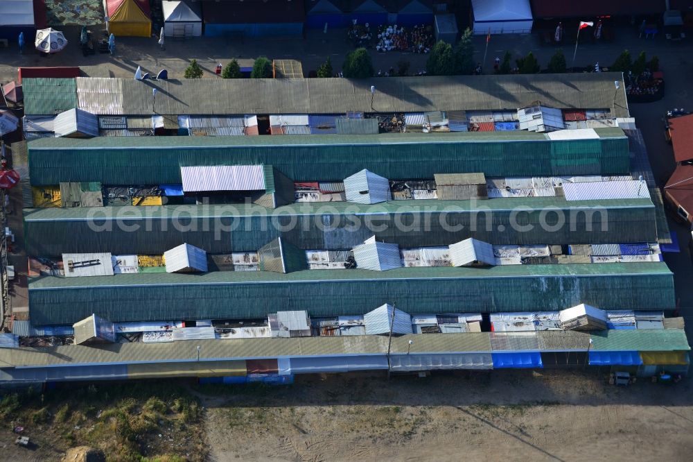 Aerial image Hohenwutzen / Osinow Dolny Niede - Shopping center at Osinow Dolny in Poland West Pomeranian in the border area on the banks of the Oder in Brandenburg Hohenwutzen