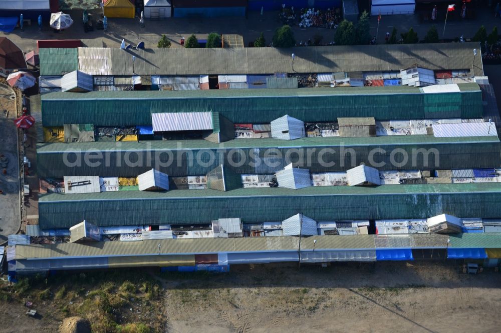 Aerial photograph Hohenwutzen / Osinow Dolny Niede - Shopping center at Osinow Dolny in Poland West Pomeranian in the border area on the banks of the Oder in Brandenburg Hohenwutzen