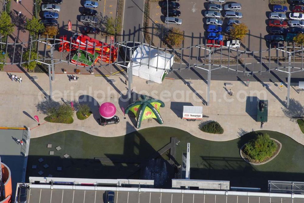 Aerial photograph Günthersdorf - Blick auf das neu eröffnete Einkaufszentrum der ECE nova eventis.nova eventis Center-Management,ECE Projektmanagement,Am Einkaufszentrum, 06254 Günthersdorf,