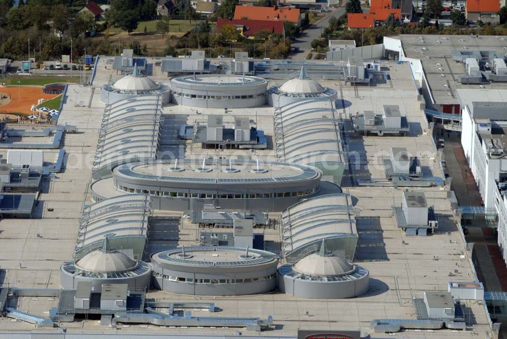 Aerial image Günthersdorf / Sachsen-Anhalt - Blick auf das neu eröffnete Einkaufszentrum der ECE nova eventis.nova eventis Center-Management,ECE Projektmanagement,Am Einkaufszentrum, 06254 Günthersdorf,