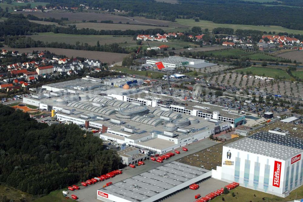 Aerial image Günthersdorf / Sachsen-Anhalt - Blick auf das neu eröffnete Einkaufszentrum der ECE nova eventis.nova eventis Center-Management,ECE Projektmanagement,Am Einkaufszentrum, 06254 Günthersdorf,