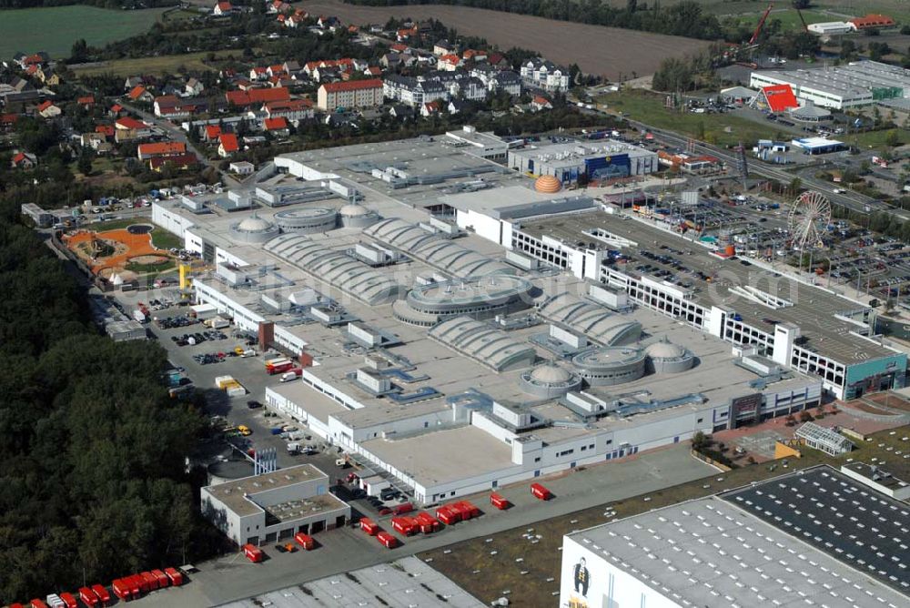 Günthersdorf / Sachsen-Anhalt from above - Blick auf das neu eröffnete Einkaufszentrum der ECE nova eventis.nova eventis Center-Management,ECE Projektmanagement,Am Einkaufszentrum, 06254 Günthersdorf,