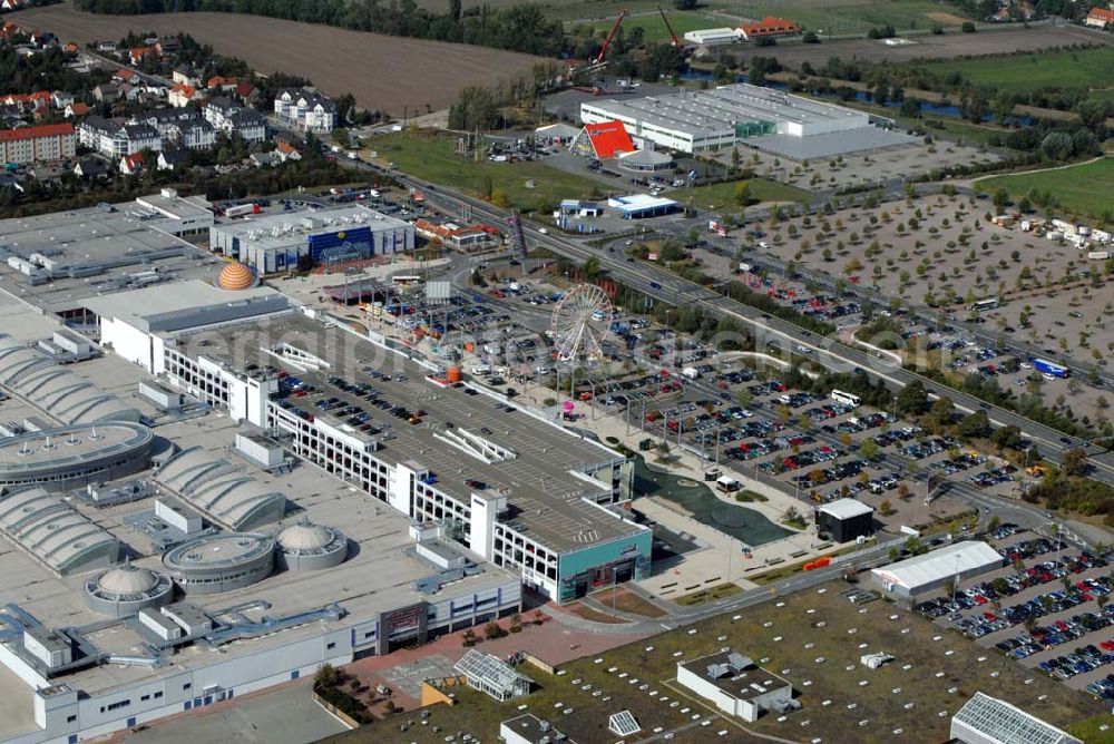 Aerial image Günthersdorf / Sachsen-Anhalt - Blick auf das neu eröffnete Einkaufszentrum der ECE nova eventis.nova eventis Center-Management,ECE Projektmanagement,Am Einkaufszentrum, 06254 Günthersdorf,