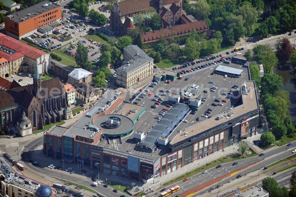 Wroc?aw / Breslau from the bird's eye view: The Galeria Dominikanska is a shopping mall in the city center of Wroclaw in Poland