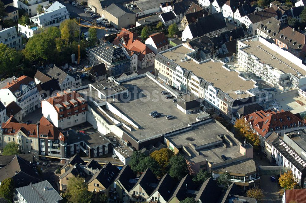 Unna from above - Einkaufszentrum an der Hertingerstrasse 17 in 59423 Unna - ein Projekt der Unternehmensgruppe Markus Gerold an der Vaerstbrücke 1 in 59425 Unna.