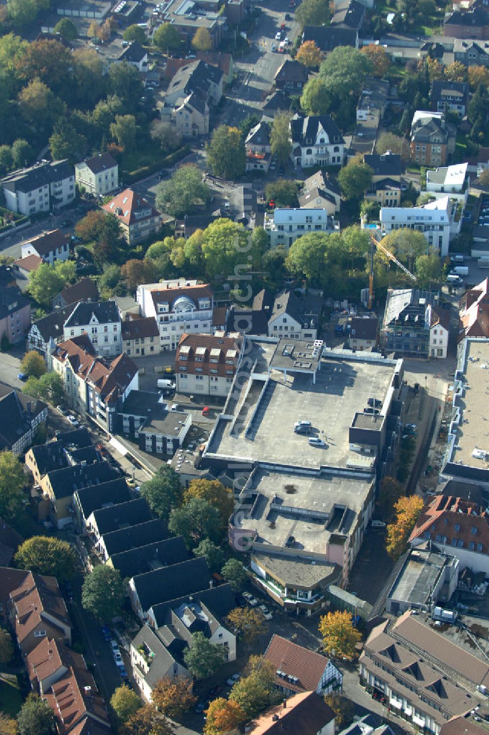 Unna from above - Einkaufszentrum an der Hertingerstrasse 17 in 59423 Unna - ein Projekt der Unternehmensgruppe Markus Gerold an der Vaerstbrücke 1 in 59425 Unna.