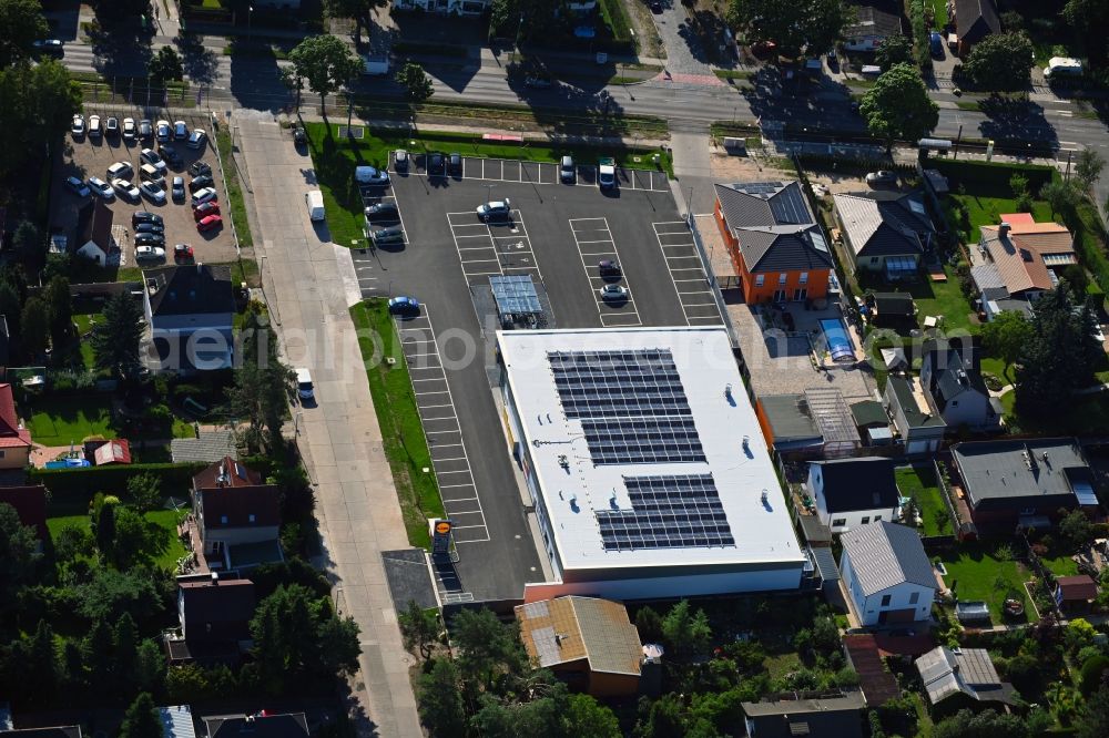 Aerial photograph Berlin - Shopping center LIDL on Raststatter Strasse corner Hultschiner Damm in the district Mahlsdorf in Berlin, Germany