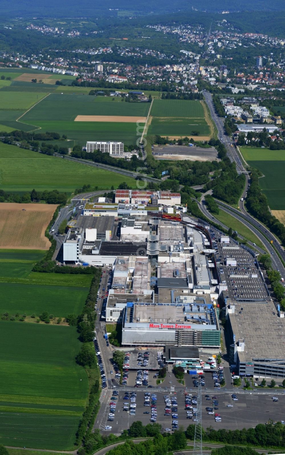 Sulzbach from the bird's eye view: Shopping center MTZ Main-Taunus - Center in Sulzbach / Hesse