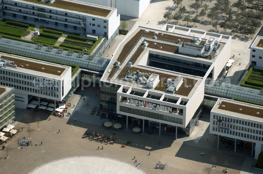 Aerial photograph MÜNCHEN - Blick auf das Einkaufszentrum Riem Arcaden, ein Gemeinschaftsprojekt von Unibail-Rodamco Germany GmbH, Am Waldhausenpark 4, 45127 Essen, Tel. 0201 820 81-0, Fax 0201 82081-11,