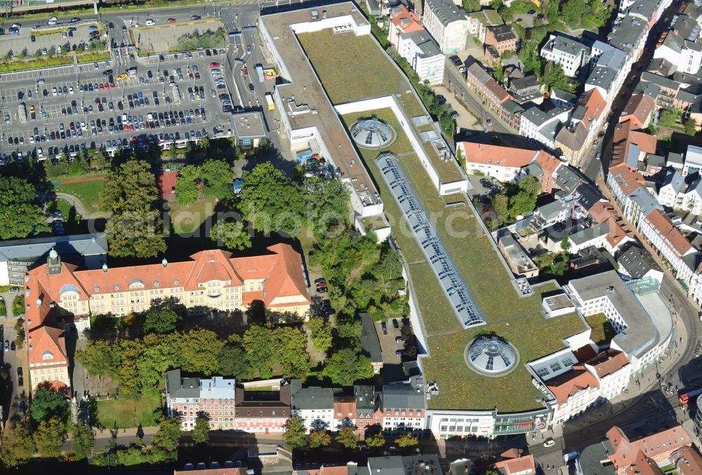 Schwerin from above - Cityscape of downtown at the Marienplatz with the shopping center Castle Park Center of the ECE group in Schwerin in Mecklenburg - Western Pomerania