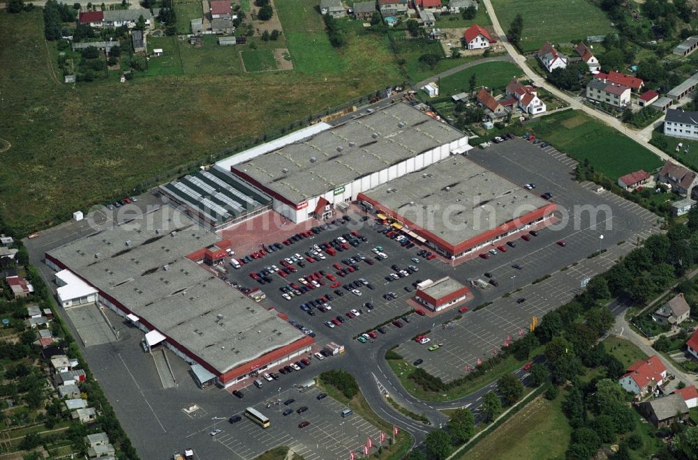 Aerial image Seelow - Shopping center Seelow on the main road B1 in Seelow, in the state of Brandenburg