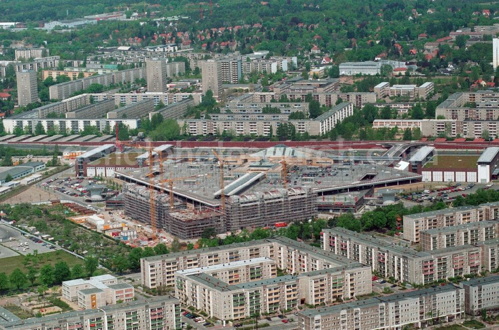 Aerial photograph Potsdam - The shoppingmall Stern Center in Potsdam-Drewitz